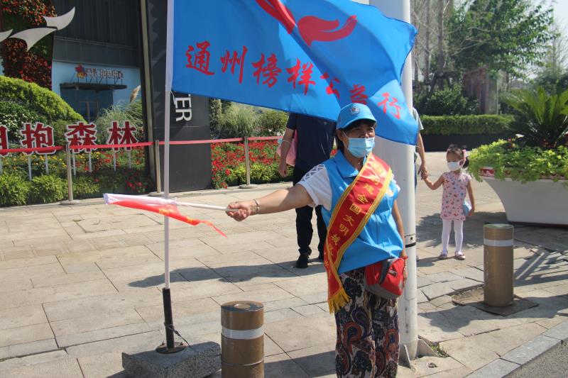 <strong>美女大骚屄</strong>